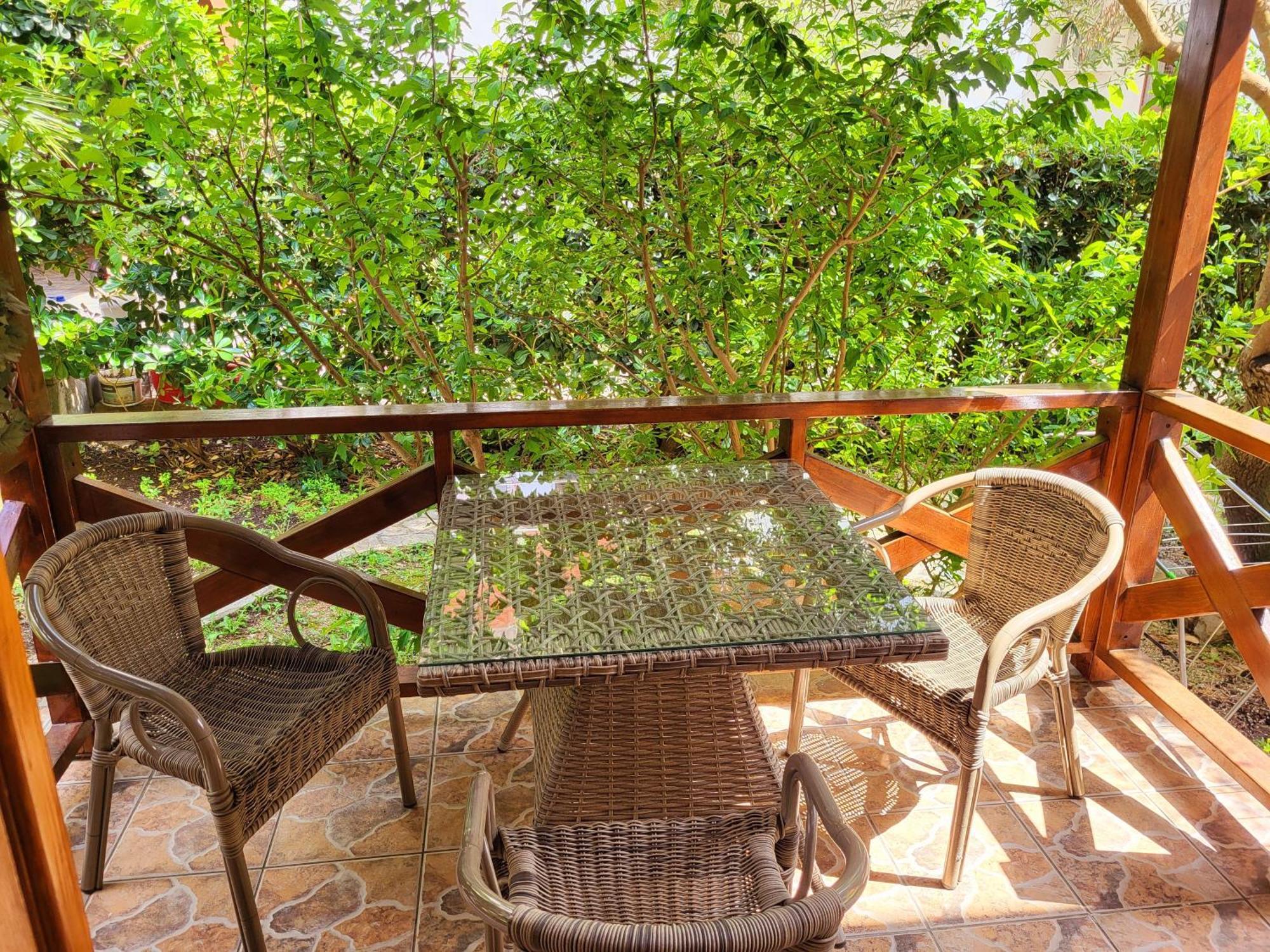 Apartments Maris Garden Petrovac Dış mekan fotoğraf