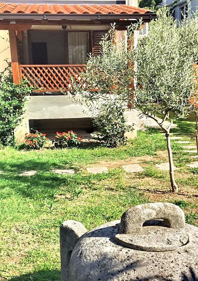 Apartments Maris Garden Petrovac Dış mekan fotoğraf